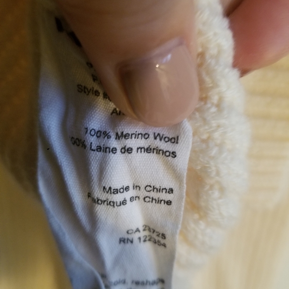 Aritzia Wilfred Free Lin Sweater Merino Wool High Low cream sz S - Picture 6 of 6